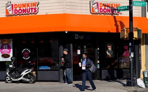 美国连锁品牌Dunkin's品牌正在商谈自己的出售和私有化