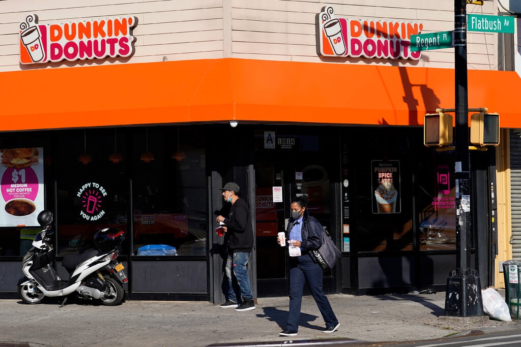 Dunkin'和Baskin Robbins的母公司正在与一家私募股权投资公司进行谈判，以使该咖啡公司的估值接近90亿美元。