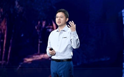 百度沈抖：智能经济时代，呼唤智能优先的AI云