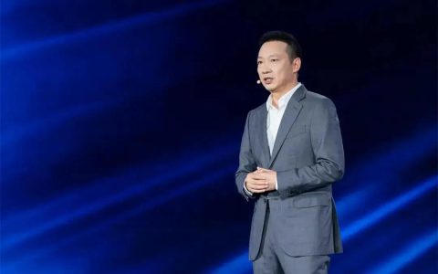 从OS到AI OS：荣耀MagicOS 10定义AI OS新时代