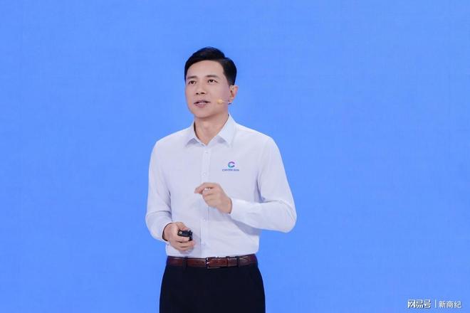 AI时代度量衡!李彦宏首提“日活智能体数”(DAA)