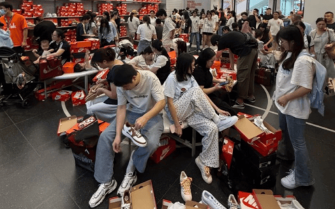 社零24.8万亿背后，花钱的方式正在悄悄变样